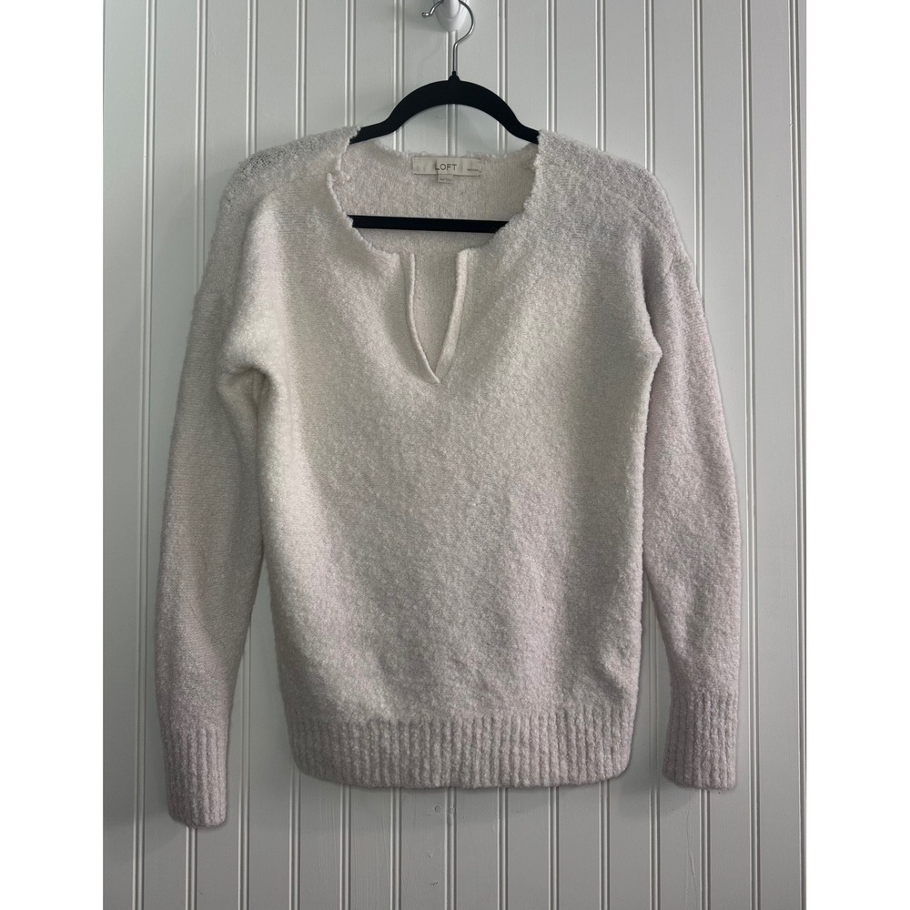 Loft Petites Cream White Boucle Knit Notched V-Neck Wool Blend Sweater XSP